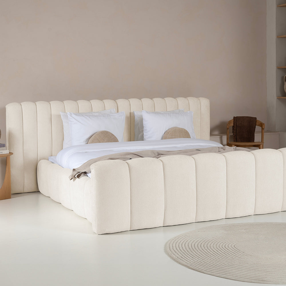 Adore Chique bed