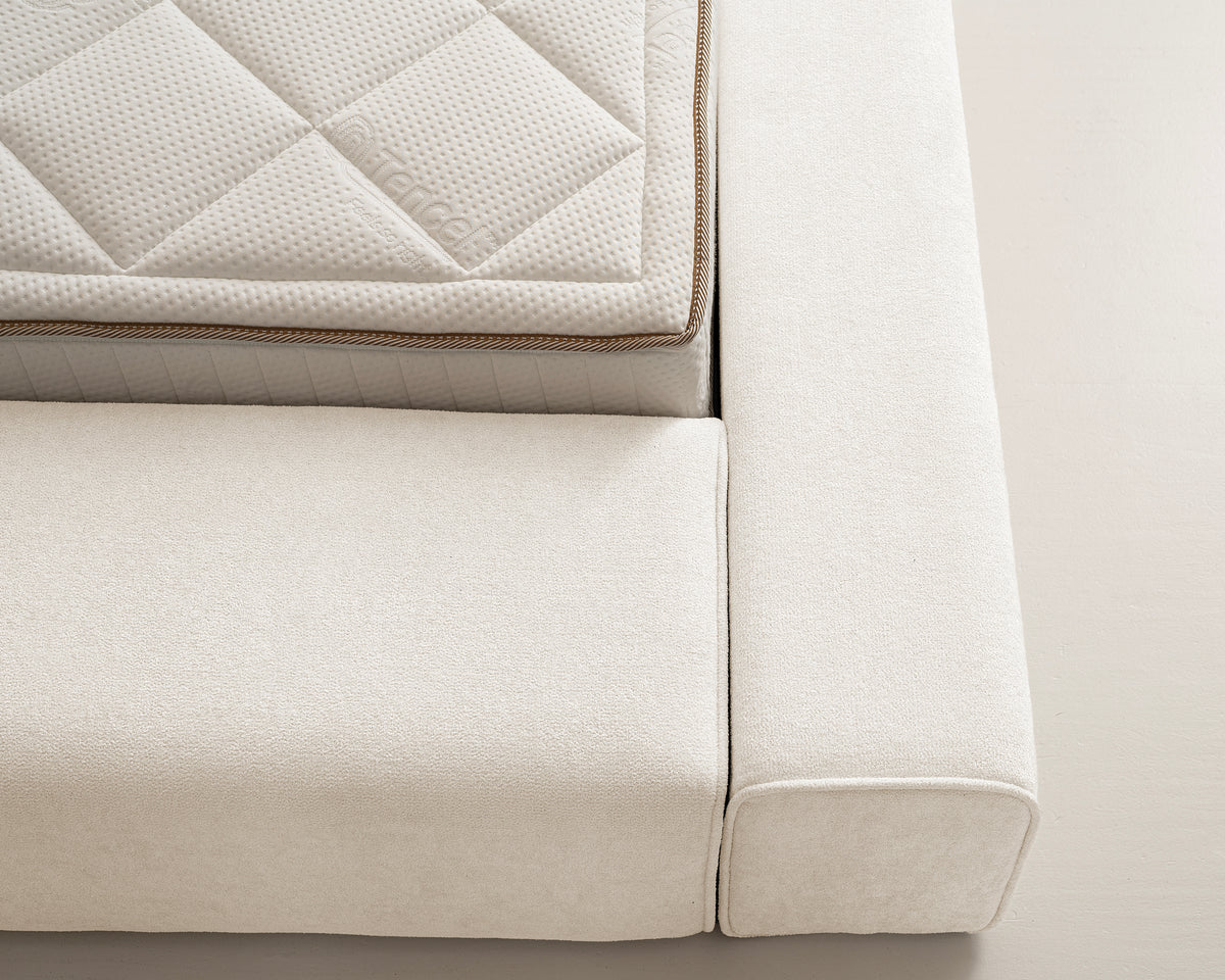 Adore Business bed