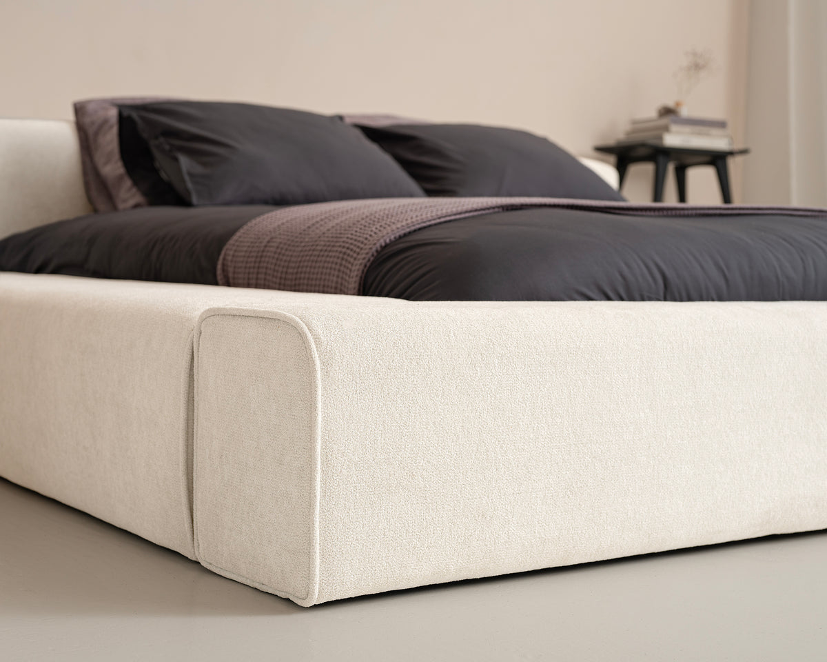 Adore Business bed