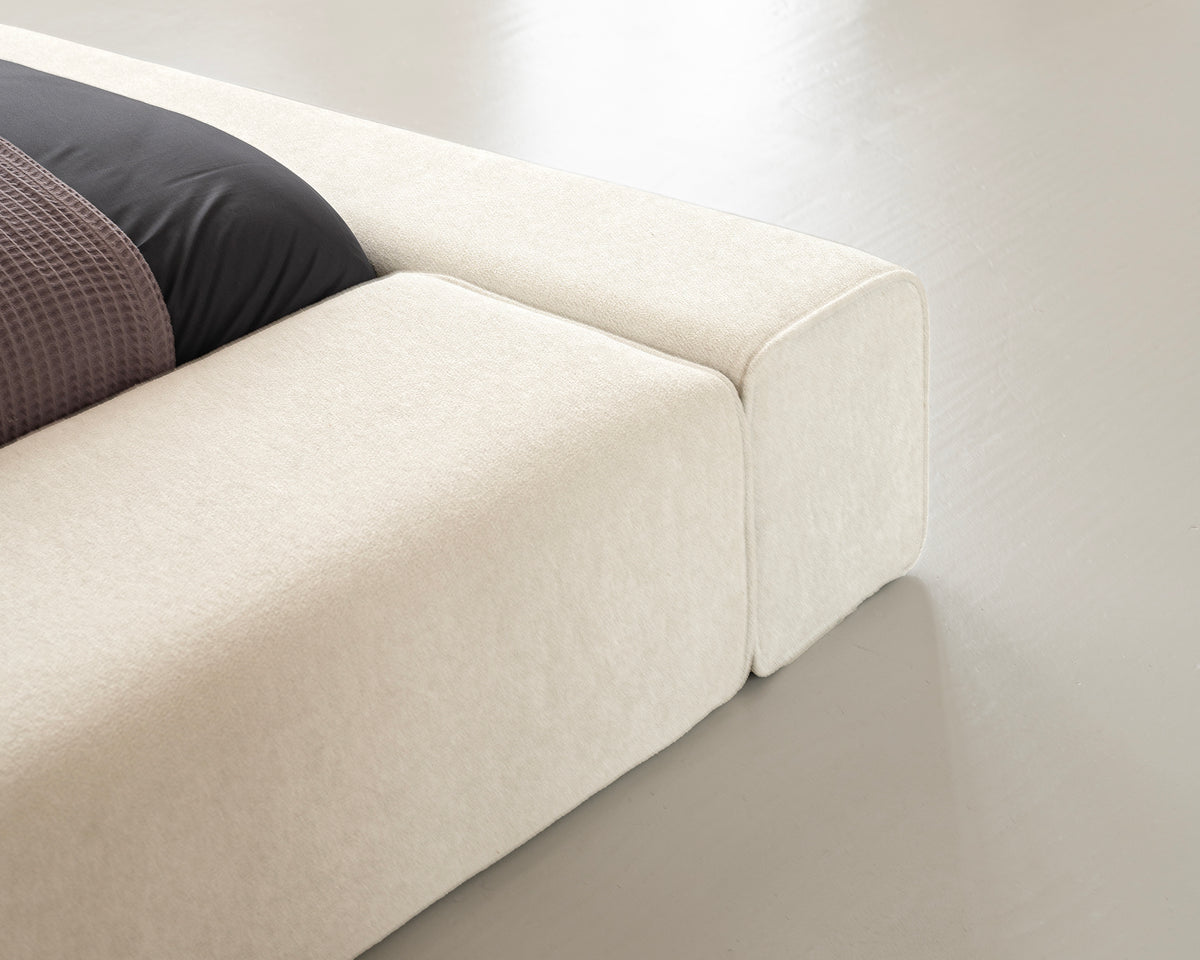 Adore Business bed