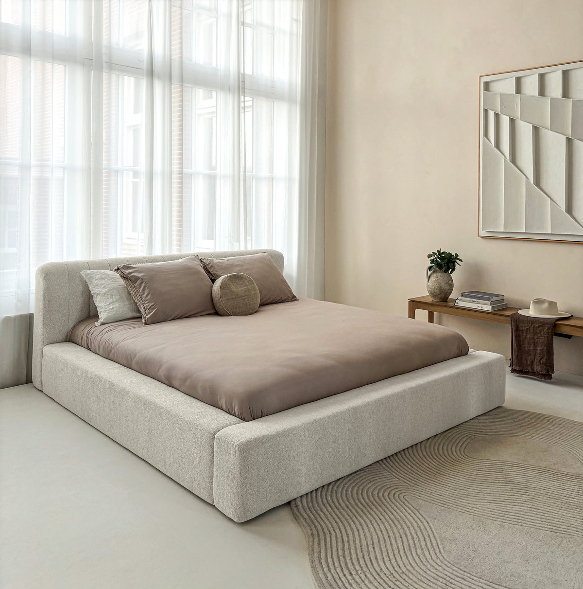 Adore Serene bed in Beige/Creme