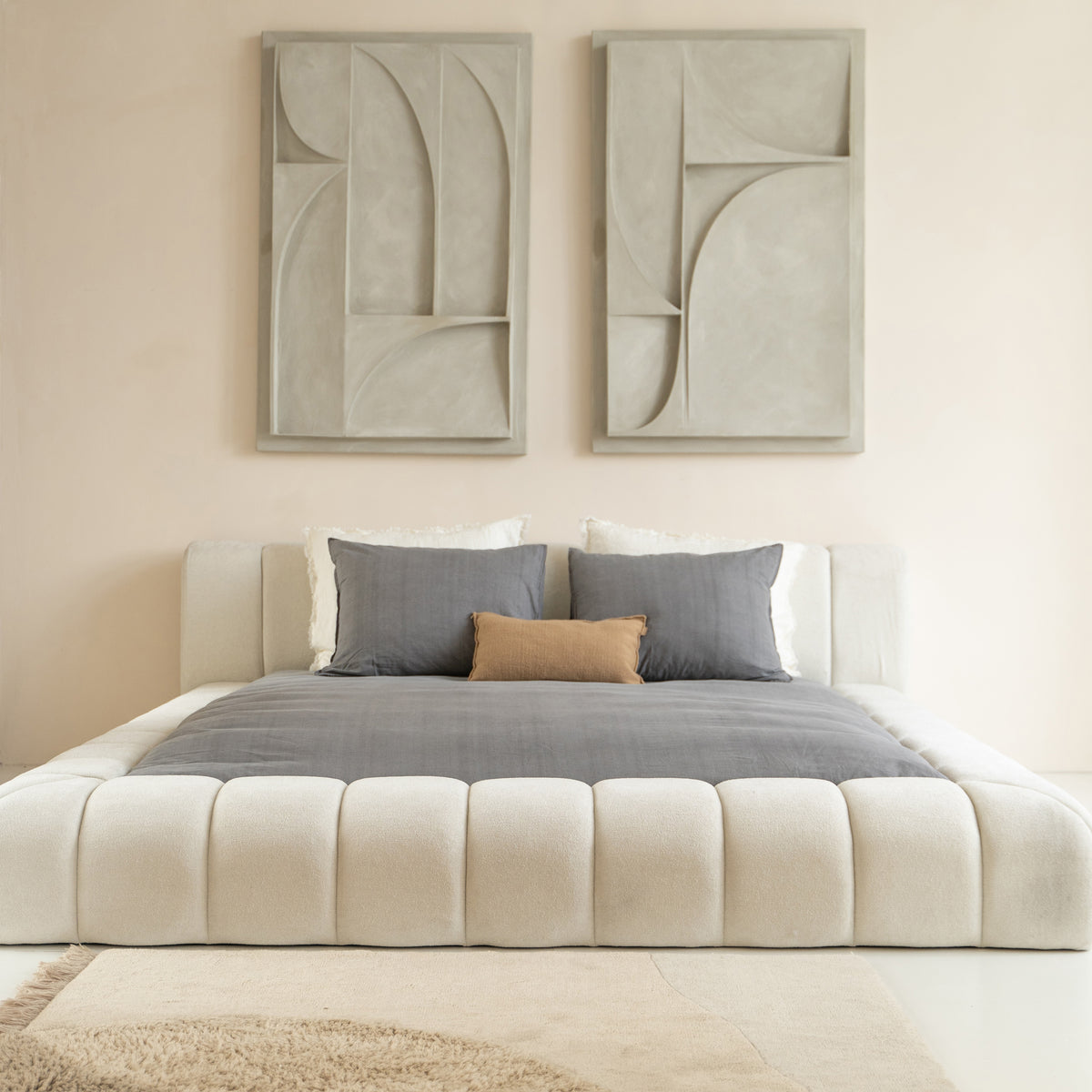 Adore Classic bed in Off White
